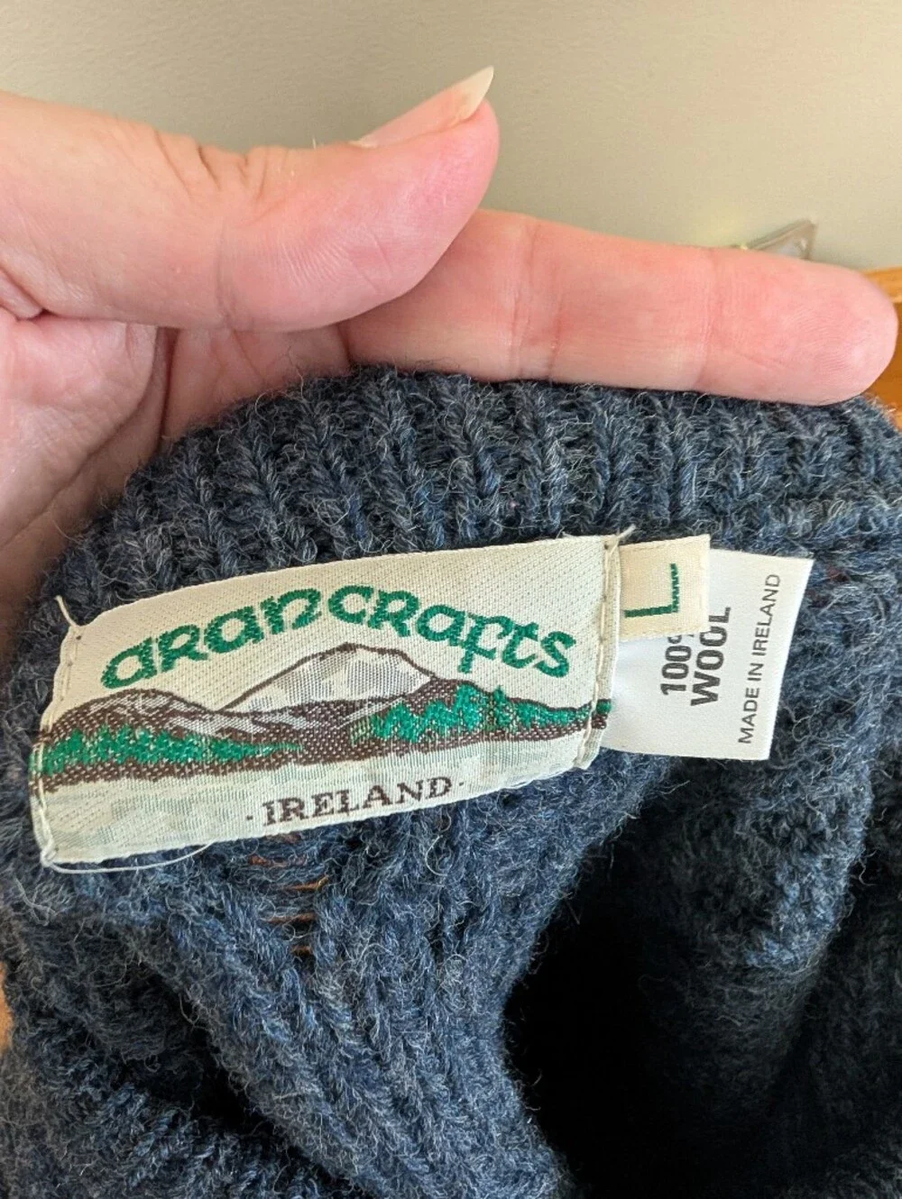 Adirondacks Ireland 100% Merino Wool Cable Knit Sweater L